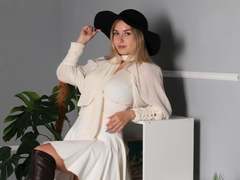 MargoReeves - blond female with  small tits webcam at LiveJasmin