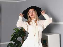 MargoReeves - blond female with  small tits webcam at LiveJasmin
