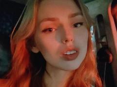 SandaHayslett - female webcam at xLoveCam
