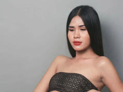 MariaPeters-hot - shemale with black hair webcam at xLoveCam