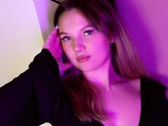 MariaRobinsone - blond female webcam at LiveJasmin