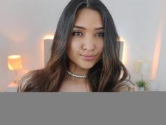 MariahVictoria - female with brown hair webcam at xLoveCam