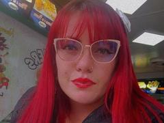 Marianiss - female webcam at xLoveCam