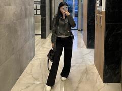 MarianneChristiana - female with black hair and  small tits webcam at xLoveCam