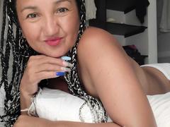 MarieStormy - female with black hair webcam at xLoveCam