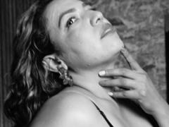 Mariehss from xLoveCam