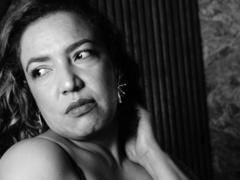 Mariehss - female with brown hair and  small tits webcam at xLoveCam