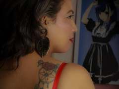 Mariehss - female with brown hair and  small tits webcam at xLoveCam