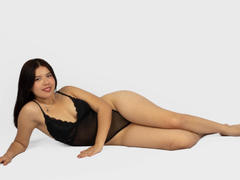 MarielQueenX - female with black hair and  small tits webcam at xLoveCam