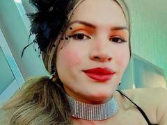 MarilynMarios - blond shemale webcam at xLoveCam