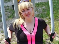 EvaxLove - blond female with  big tits webcam at ImLive