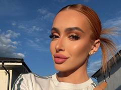 MarissaFex - female with red hair and  big tits webcam at xLoveCam