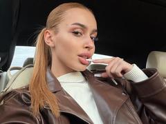 MarissaFex - female with red hair and  big tits webcam at xLoveCam