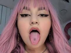 MarlaBriard from xLoveCam