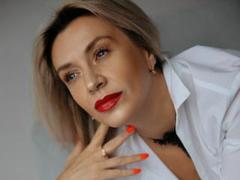 Marmelladkaa - blond female webcam at xLoveCam