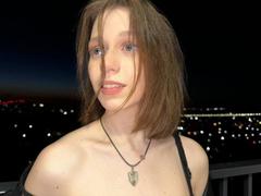 MarnaFantz - female webcam at xLoveCam