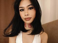 MarrahSensual - shemale with black hair and  big tits webcam at xLoveCam