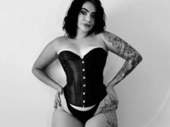 Marrena - female with brown hair and  small tits webcam at xLoveCam