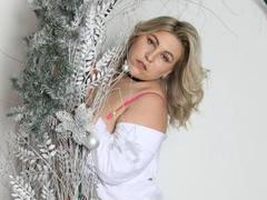 MarthaSex-hot - female with brown hair and  big tits webcam at xLoveCam