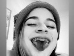 MartinaConorr - female webcam at xLoveCam