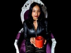 MartinaMontoya - female with black hair and  big tits webcam at LiveJasmin