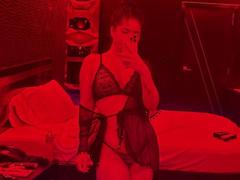 MartinaRossyI - female with black hair webcam at xLoveCam