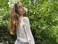 MarvaKeat - female with brown hair webcam at xLoveCam