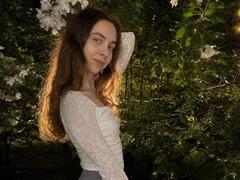 MarvaKeat - female with brown hair webcam at xLoveCam