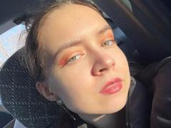 MarvaKeat - female with brown hair webcam at xLoveCam