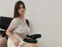 MaryGibbs - female with brown hair and  big tits webcam at xLoveCam