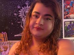 Maryanx - shemale with red hair webcam at xLoveCam