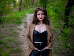 MarylinTaylor - female with brown hair and  big tits webcam at LiveJasmin