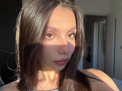 MaryroseCastine - female with black hair webcam at xLoveCam