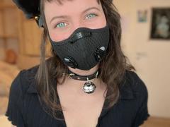 Masha-Kosheka-hot - female with brown hair webcam at xLoveCam