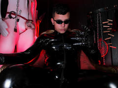 MasterConnor - male webcam at xLoveCam