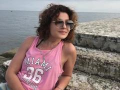 MatElenore - female with brown hair and  small tits webcam at xLoveCam