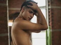 MathewAdams - male webcam at xLoveCam