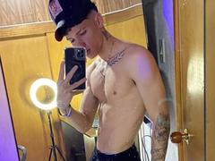 MattiaMancini - male webcam at LiveJasmin