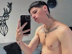 MattiaMancini - male webcam at LiveJasmin