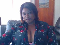 MatureBussty from xLoveCam