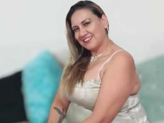 MatureYayita - blond female with  big tits webcam at xLoveCam