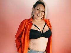 MatureYayita - blond female with  big tits webcam at xLoveCam