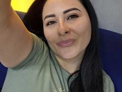 MatureDesiree - female with brown hair webcam at StripChat