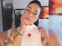 Maturesugar69 - female with black hair webcam at xLoveCam