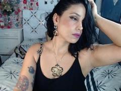 Maturesugar69 - female with black hair webcam at xLoveCam