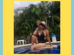 Maturesugar69 - female with black hair webcam at xLoveCam