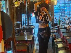 MauiMoor - female with black hair and  big tits webcam at LiveJasmin