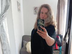 Mavka69 - female with brown hair and  small tits webcam at xLoveCam