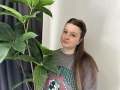 MavkaCute - female with brown hair and  big tits webcam at xLoveCam