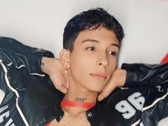 MaxSteeil - male webcam at xLoveCam